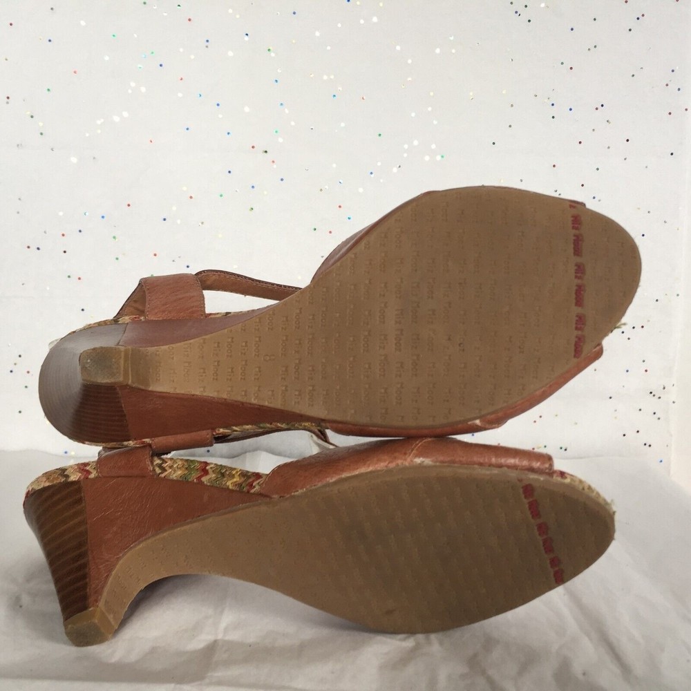 Miz Mooz Tan LeatherT strap Retro Cone Heel Sandal Fun Zig Zag insole - Size 8 - Picture 11 of 11